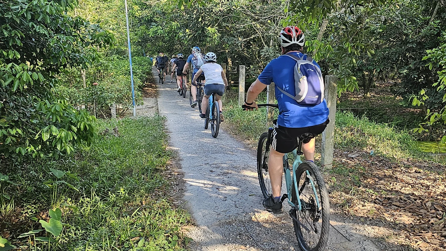 11-Day Saigon to Siem Reap Cycling Tour